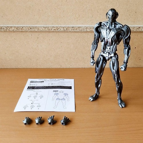 Modellino shfiguarts ultron - modellino,